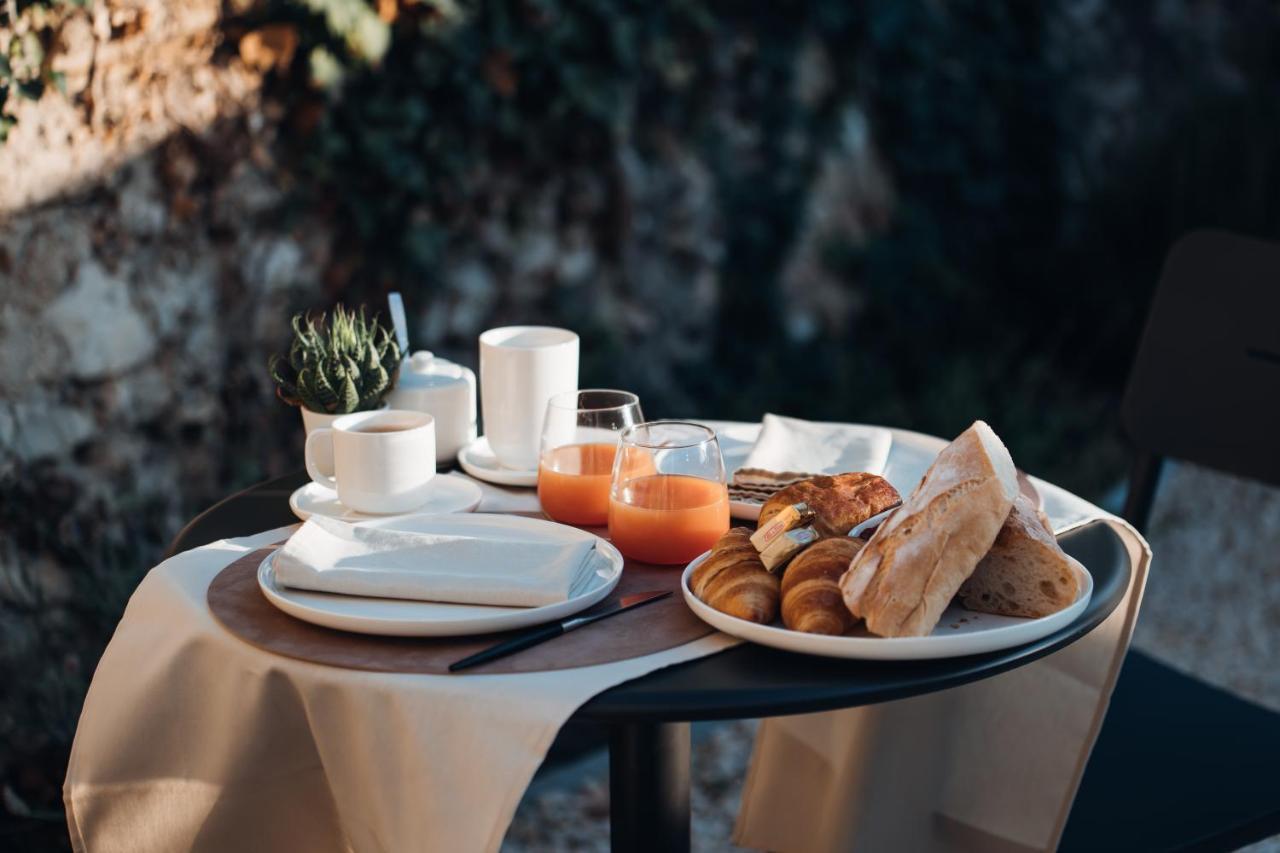 L'Iris De Suse Hotel Le Barroux ภายนอก รูปภาพ